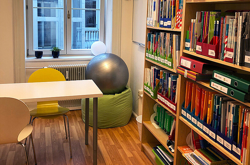 Bibliothek im LernQuadrat Nachhilfe 9020 Klagenfurt