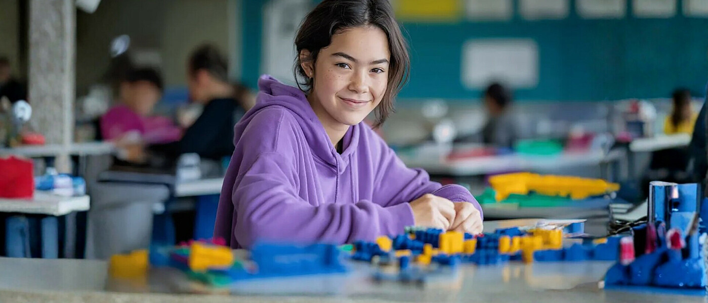 Mädchen beim Robotics Workshop