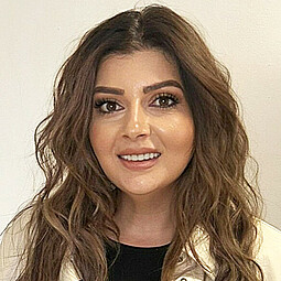 Mag. Adela Omanovic – Center Managerin im LernQuadrat 5020 Salzburg Mayburgerkai